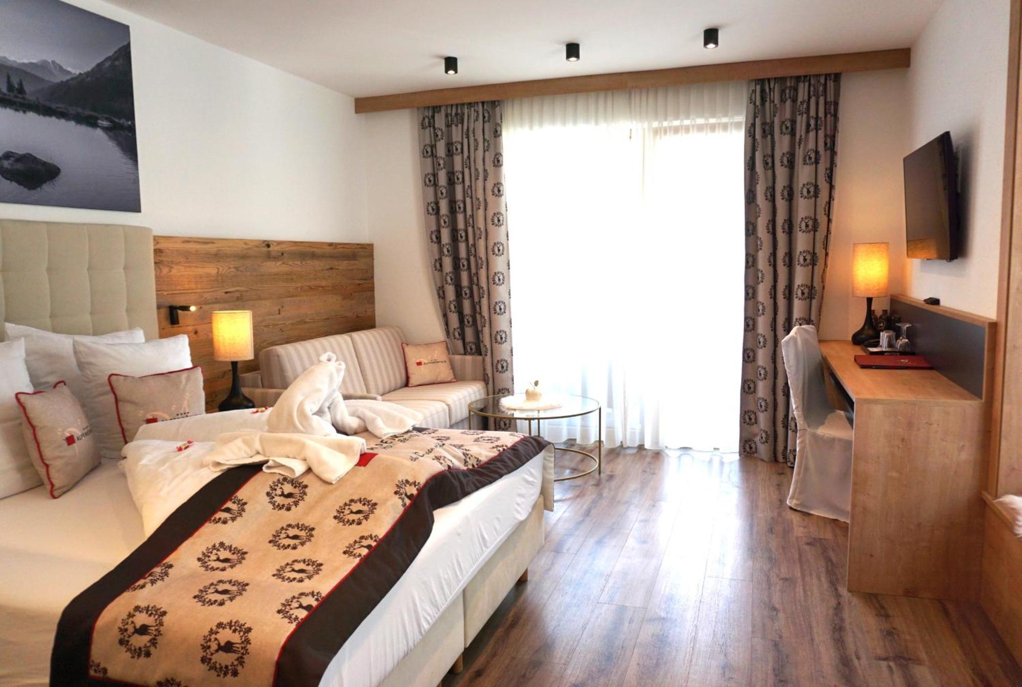 Hotel Alpenkoenigin - Sommer Silvretta Premium Card Inklusive See Exterior photo
