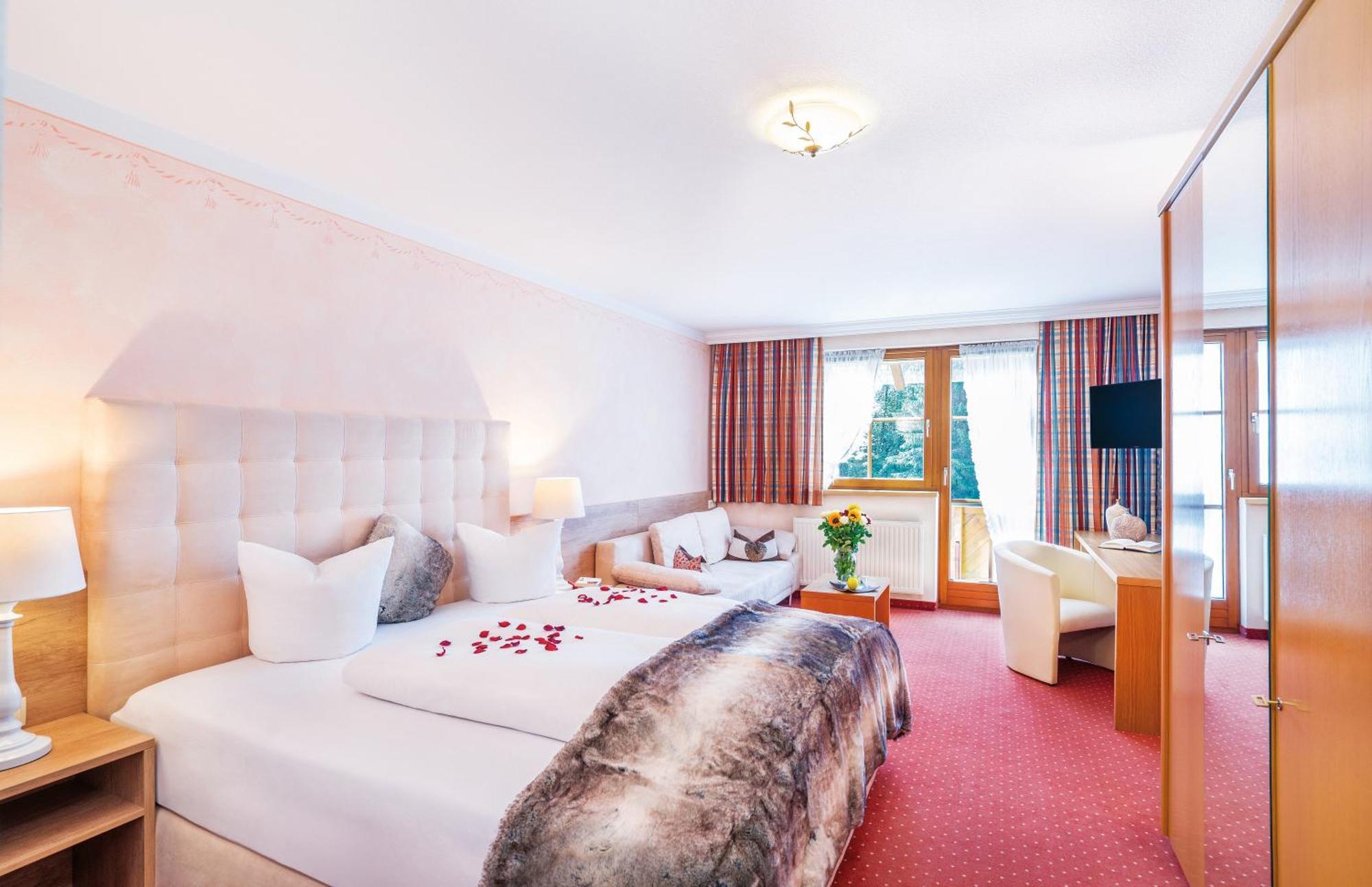 Hotel Alpenkoenigin - Sommer Silvretta Premium Card Inklusive See Exterior photo